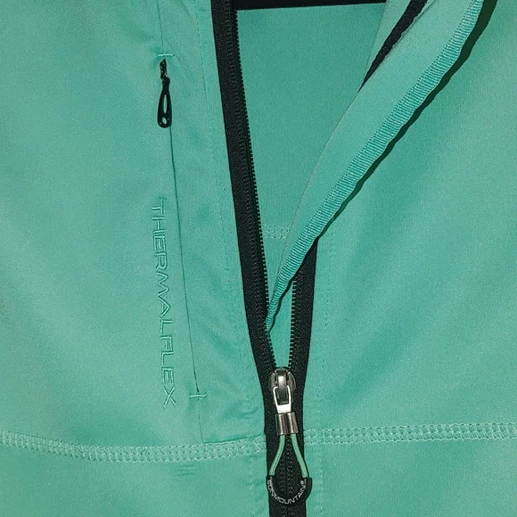 Gorgeous jacket - Picture 2 of 5